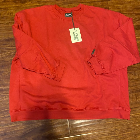 NWT DALIY DRILLS CREW-m/l…bundle with shorts for discount - Picture 3 of 3